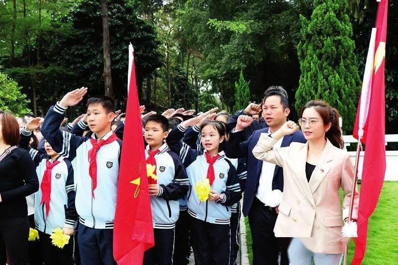 僵尸女友送月饼啦