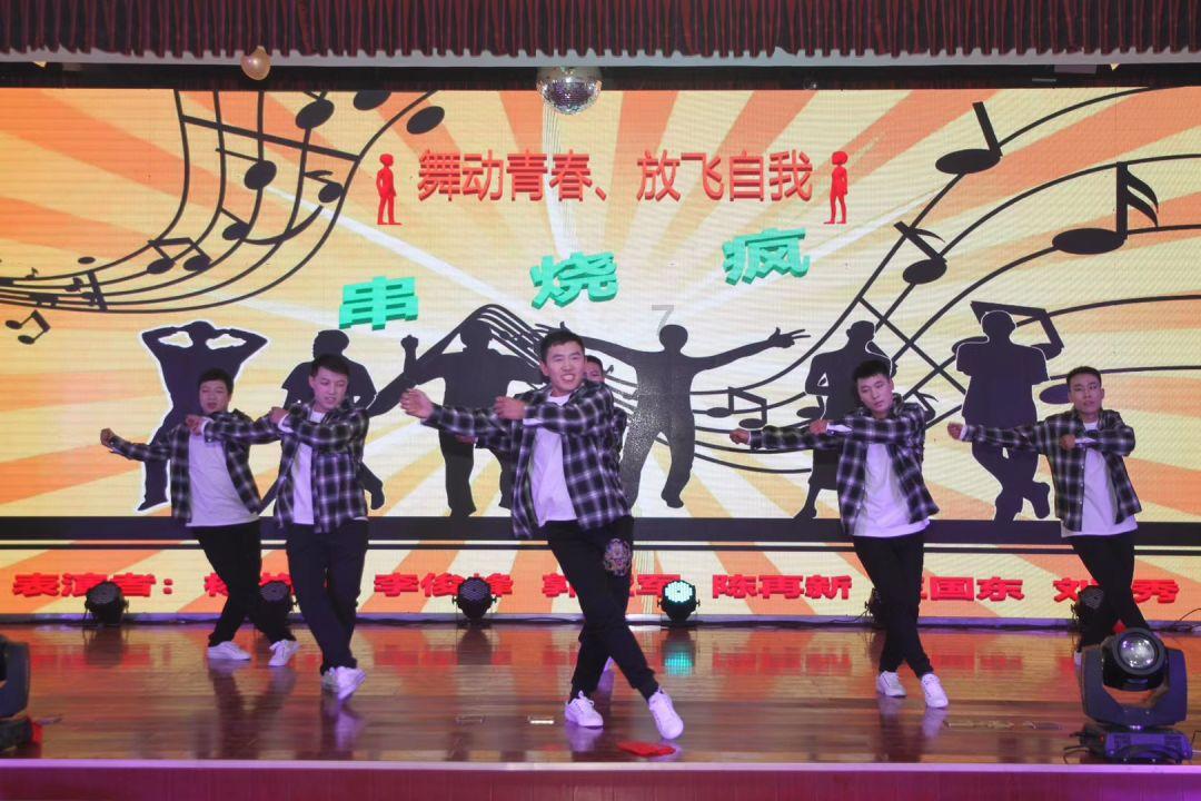 精仿烟和正品有什么区别游戏画面